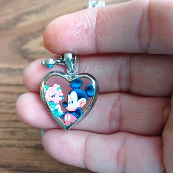 Disney Mickey Mouse locket and chain, 16" long - Picture 2 of 5